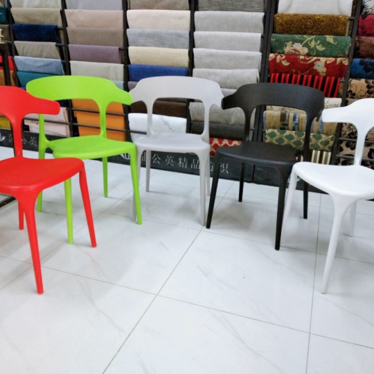 GHẾ BULL 3001 NHỰA PP ĐÚC