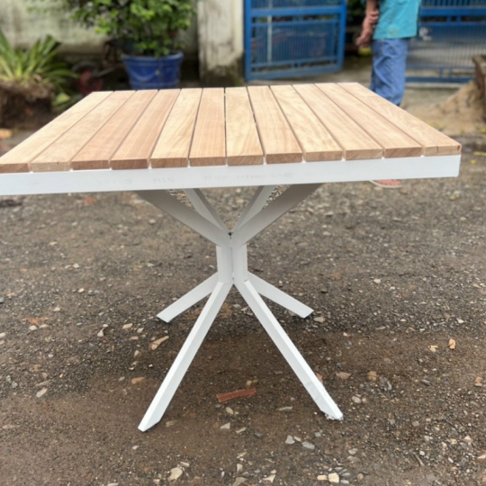 GHẾ NT03