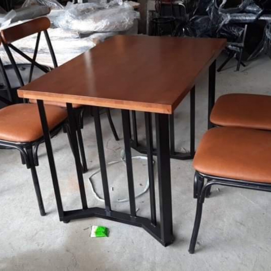 Bàn ghế dành cho quán ăn quán nhậu