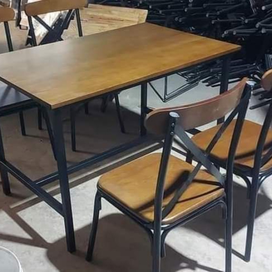 Bàn ghế dành cho quán ăn quán nhậu