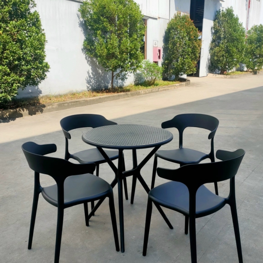 BÀN CÀ PHÊ 3024 NHỰA PP ĐÚC