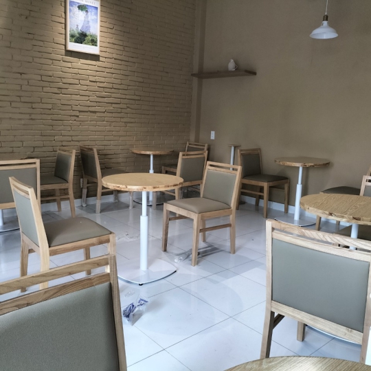 Bàn Ghế Gỗ Tròn Coffee